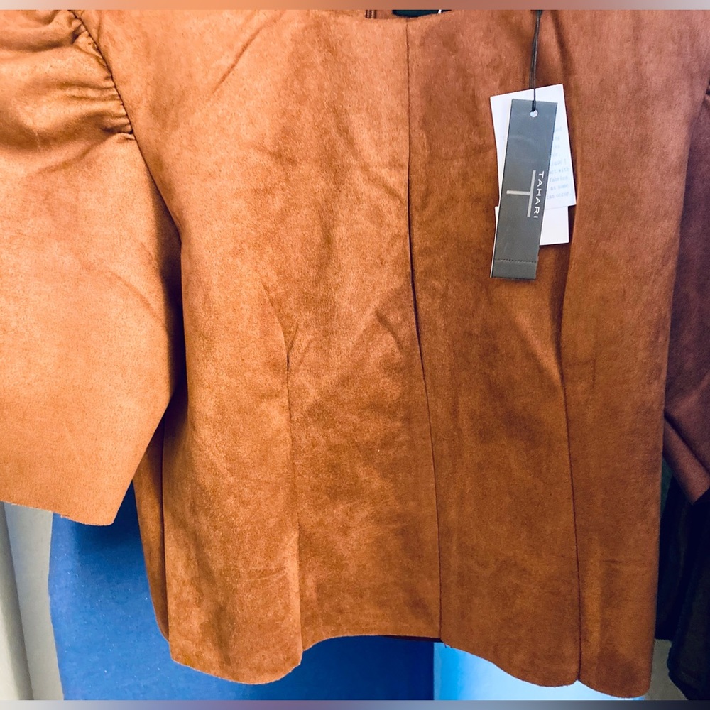 Woman top by Tahari